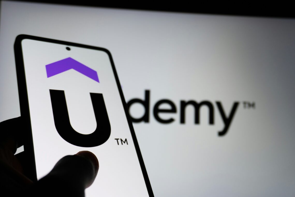 does Udemy certificate help get a job